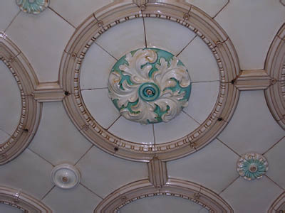 Royal York Hotel, Burmantofts faience